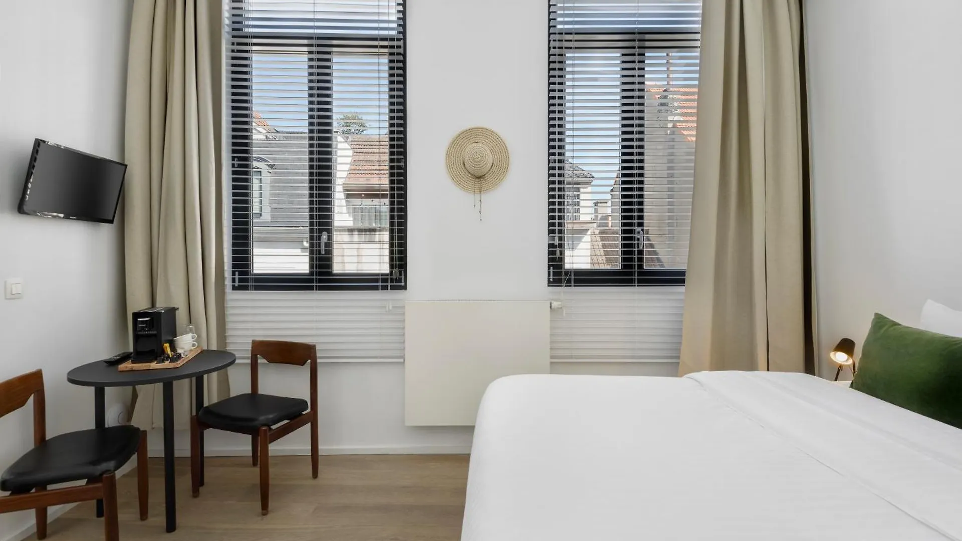 The 1880 Residence By Domani Hotels Antwerp 0*,  Belgium