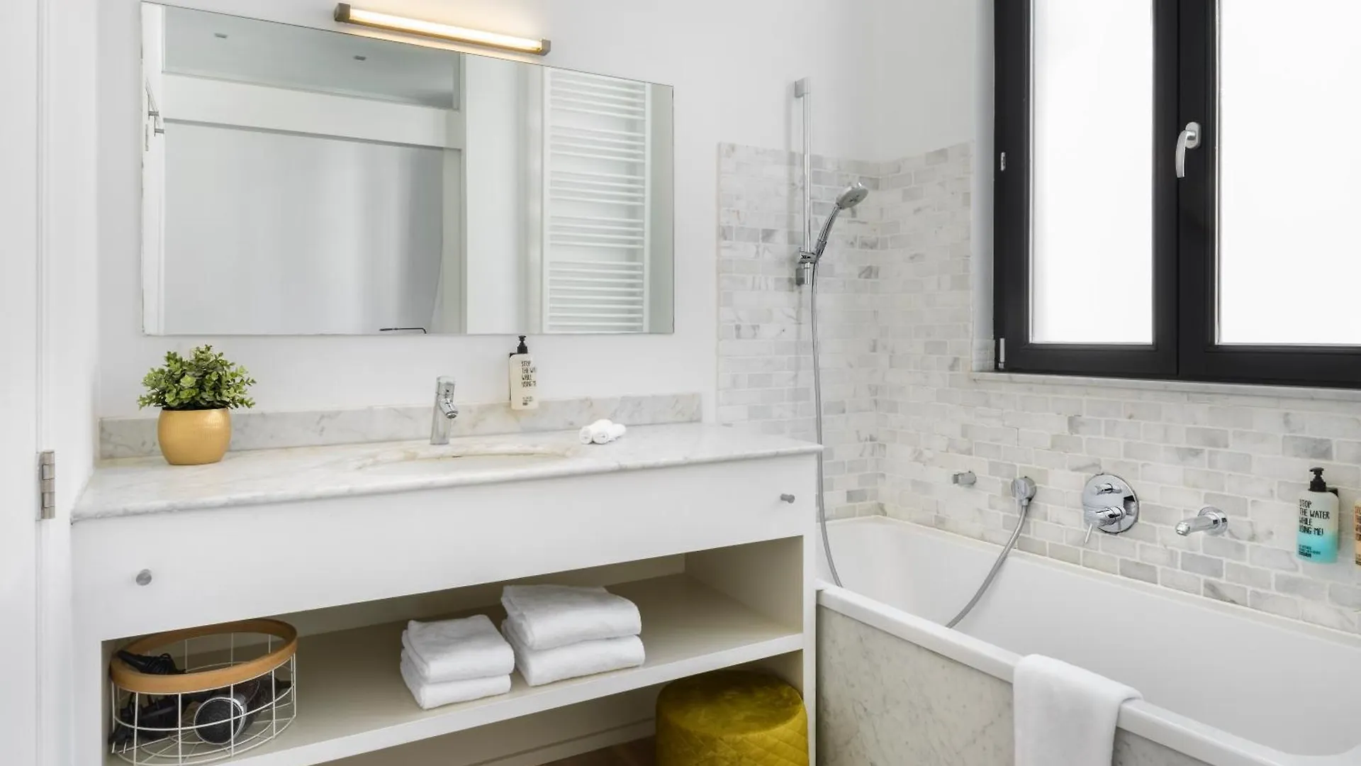 The 1880 Residence By Domani Hotels Antwerpen Gasthuis